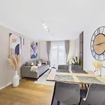 شقة Adria 6 By Cosy Homes